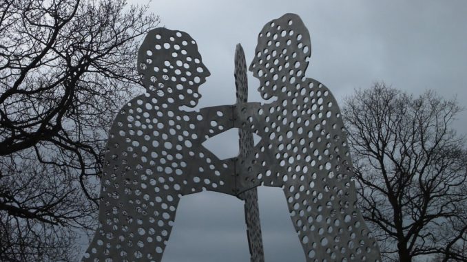 perf_metal_statues_21